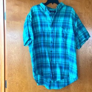 Men’s short-sleeve dress shirt